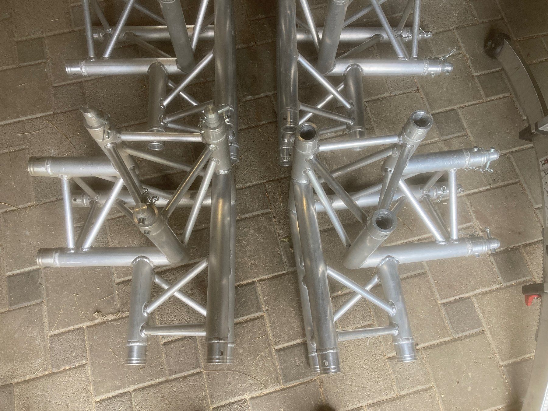 Tralicci: Globaltruss F33 Traversenhaus – Usato da Langendorf venduto da djlefreak4u 4
