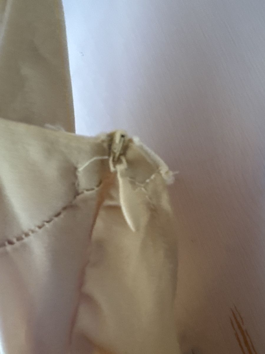 Kleider: Robe jaune satinée  taille S – Neu und originalverpackt aus Malleray von sam_9bkx 2
