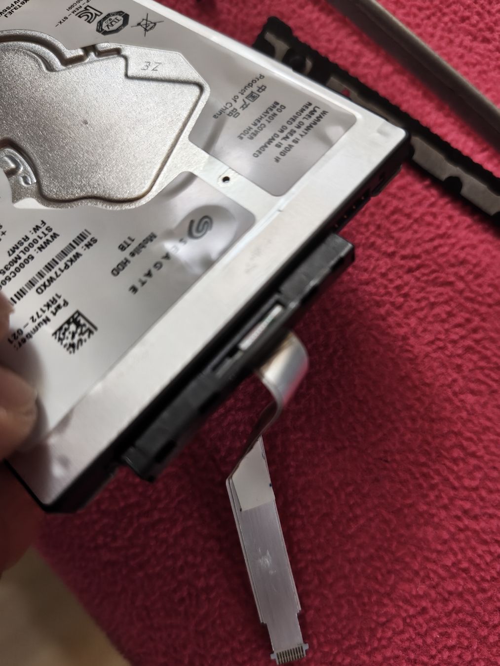 Hewlett Packard PCs: Notebook HDD Rahmen/Halterung HDD + Sata  anschluss Kabel – Gebraucht aus Affoltern am Albis von Igneele 9