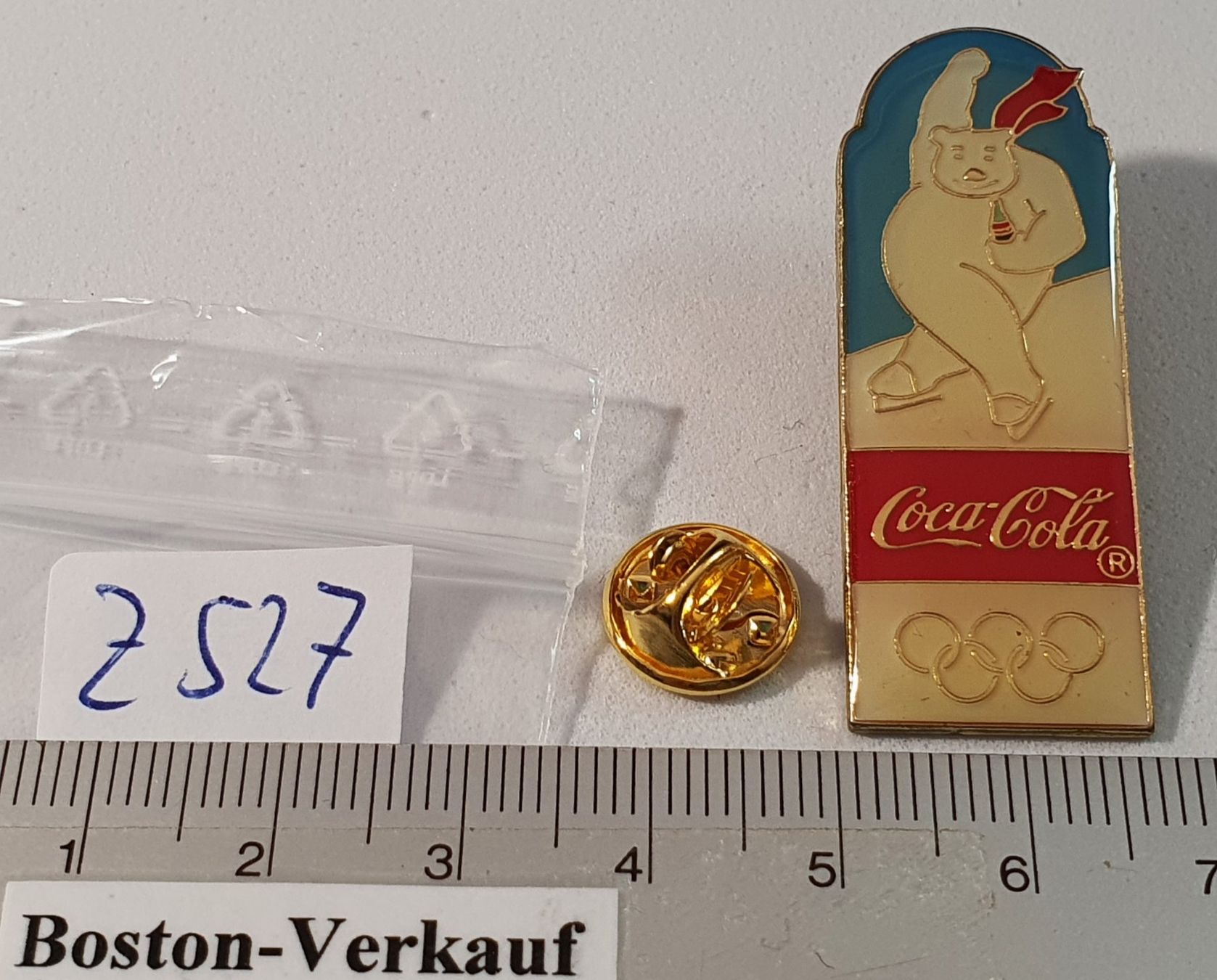 Placchette & Badge: Z527 - Pin Olympic Winter Games Coca Cola Eisbär – Usato da Reinach BL venduto da Boston-Verkauf 1