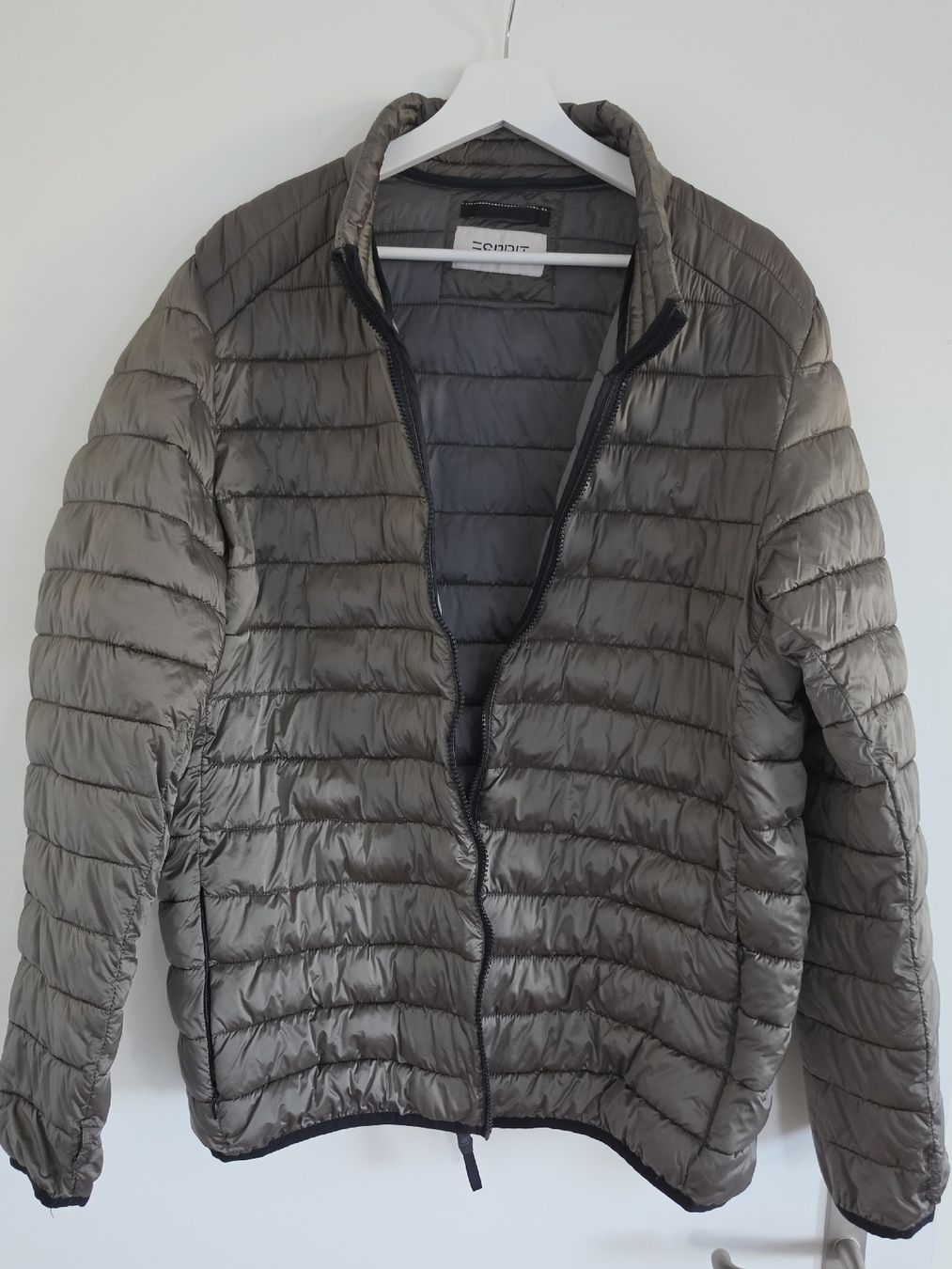 Esprit Jacken: Esprit Herren Winterjack Gr.XL – Gebraucht aus Wetzikon ZH von chr_fb2m 3