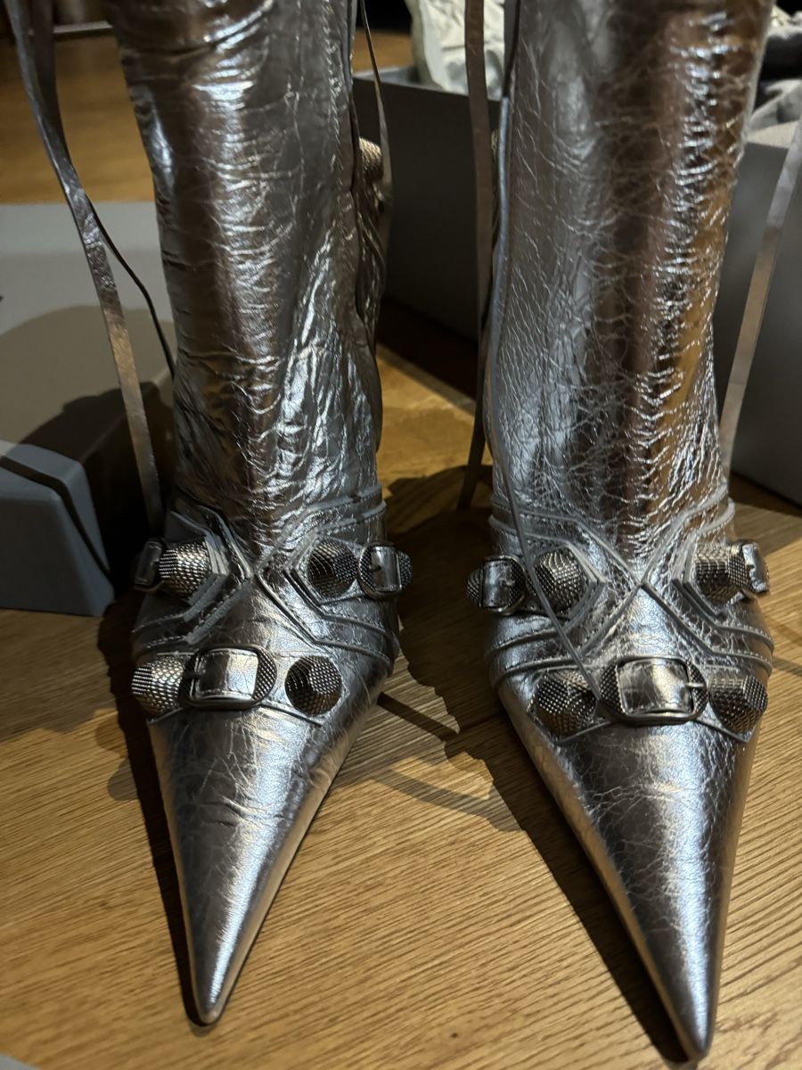 Balenciaga Scarpe da donna: Balenciaga Cagole Stiefeletten – Nuovo e nell'imballaggio originale da Seon venduto da noe_zz6w 1
