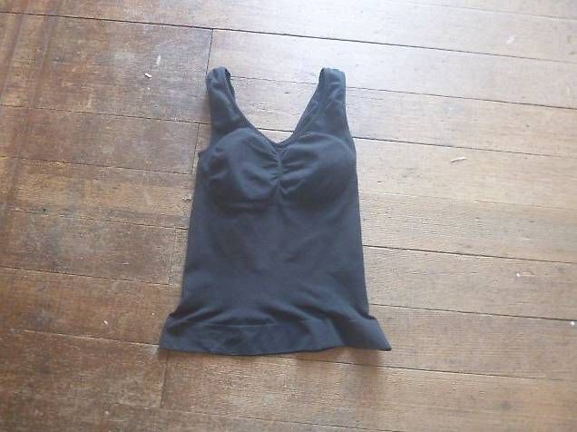 Top: Magic Shape Ware Top Gr. S – Usato da Neu St. Johann venduto da Isputnik