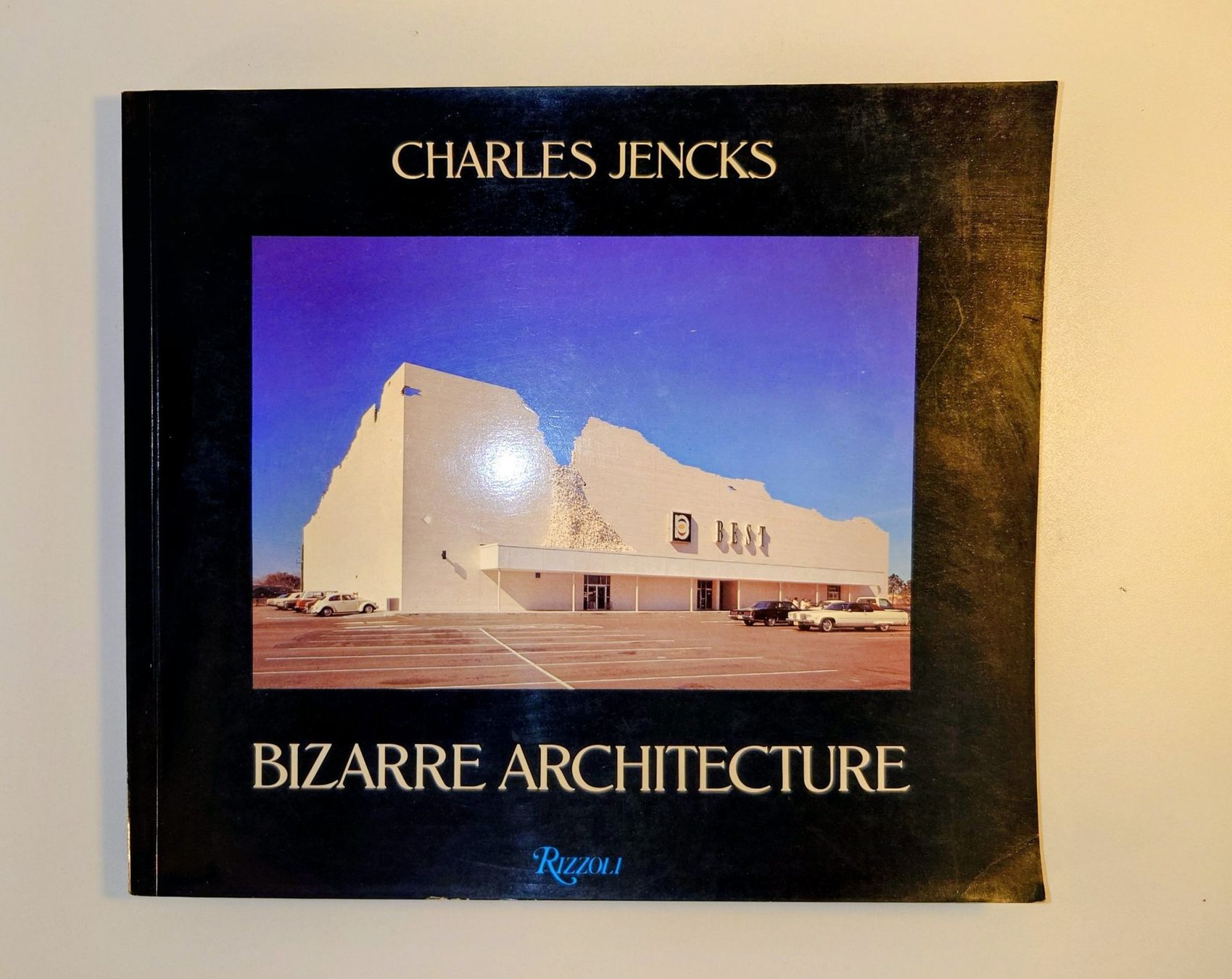 Livres: "Bizarre Architecture" Charles Jencks. Erstausgabe 1979 – D'occasion à Zürich par Rst7