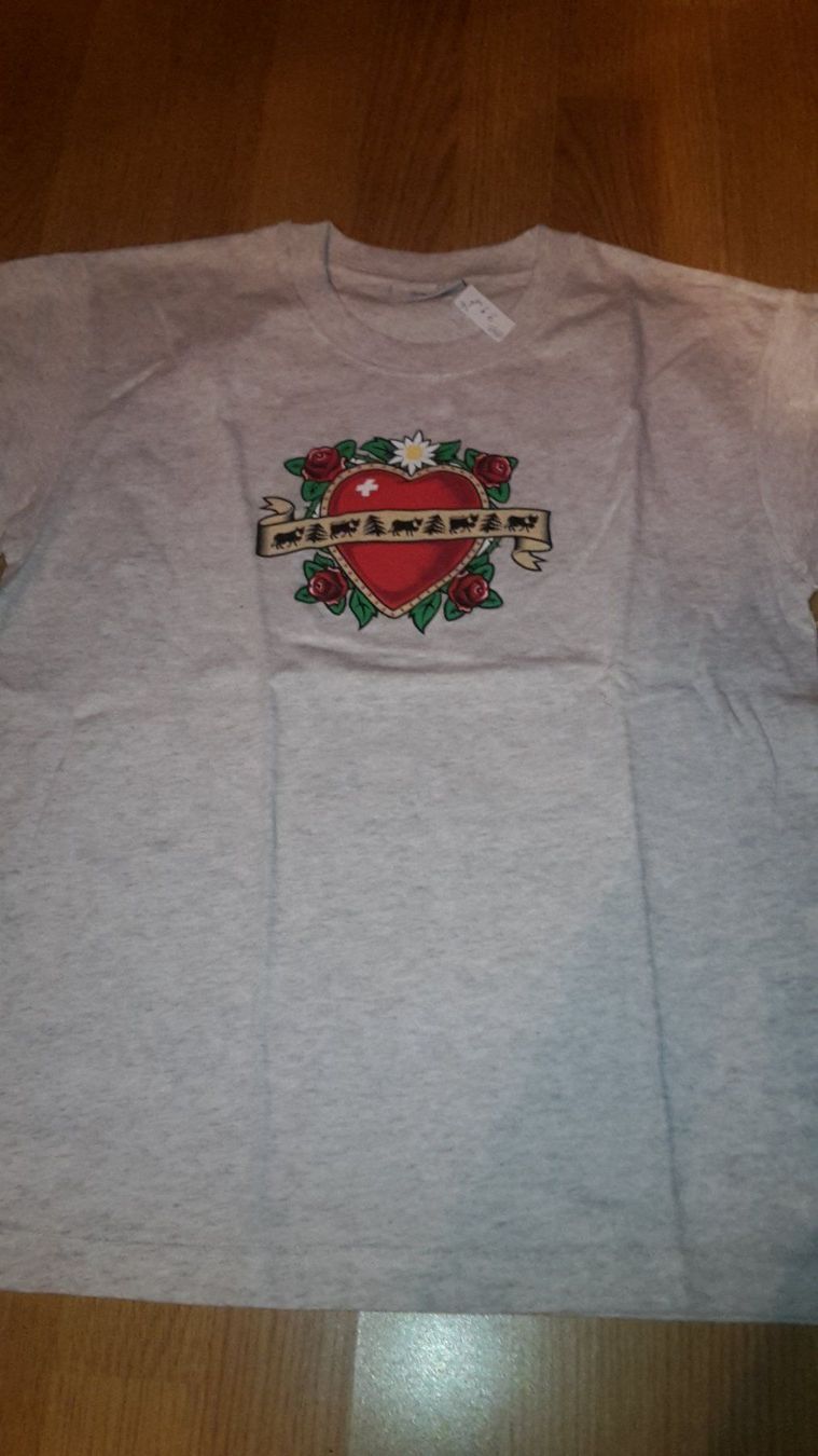T-Shirts: T-shirt gr S – Neu und originalverpackt aus Schwarzenburg von Sunny0290