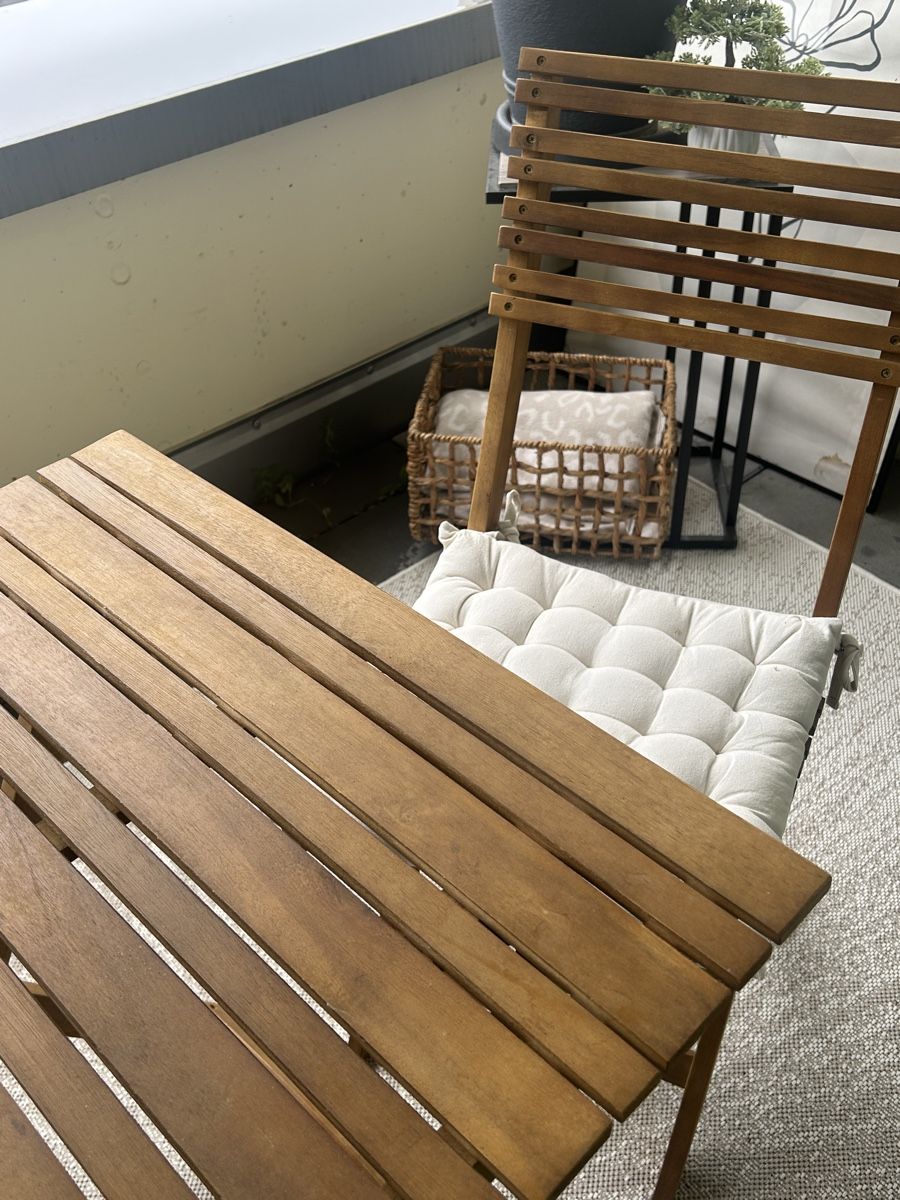 Ikea Set di tavolo e panche: Tisch Set mit Kissen – Nuovo (secondo la descrizione) da Aarburg venduto da mel_t6n9 1