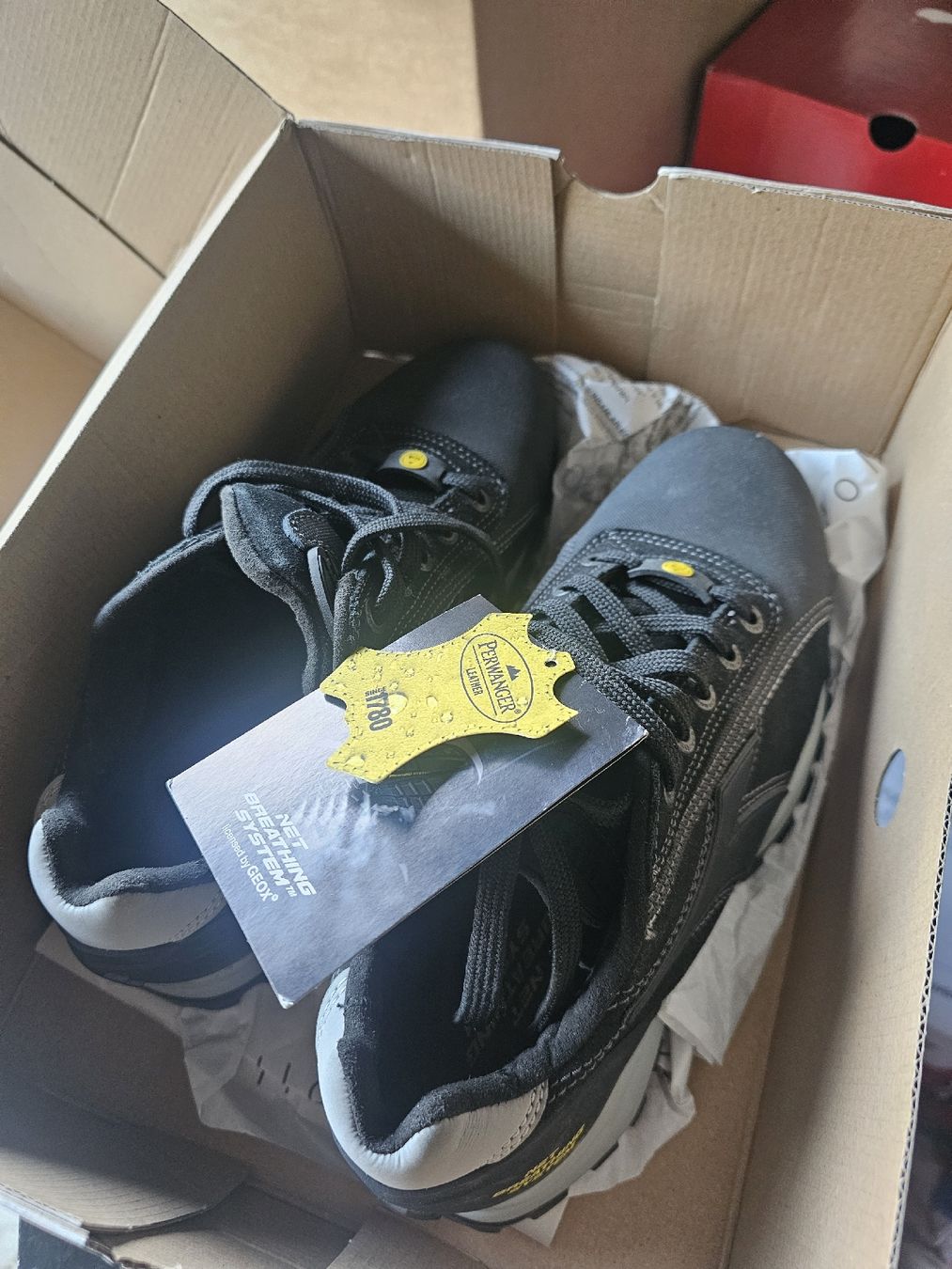 Uvex Herrenschuhe: UVEX Sicherheitsschuhe Gr.40 – Neu und originalverpackt aus Zunzgen von Fleksi 2
