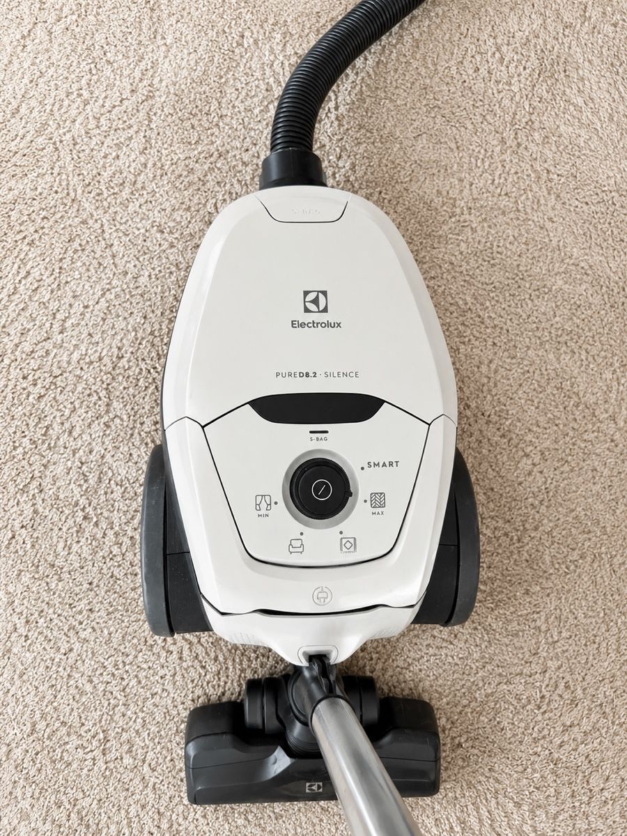 Electrolux Staubsauger & Zubehör: Staubsauger Electrolux PURE D8.2 Silence  – Gebraucht aus Winterthur von danyar_1