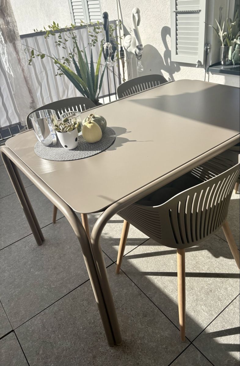 Tischset: Gartentisch Set mit vier Stühlen – Gebraucht aus Stüsslingen von fra_5gs2 2