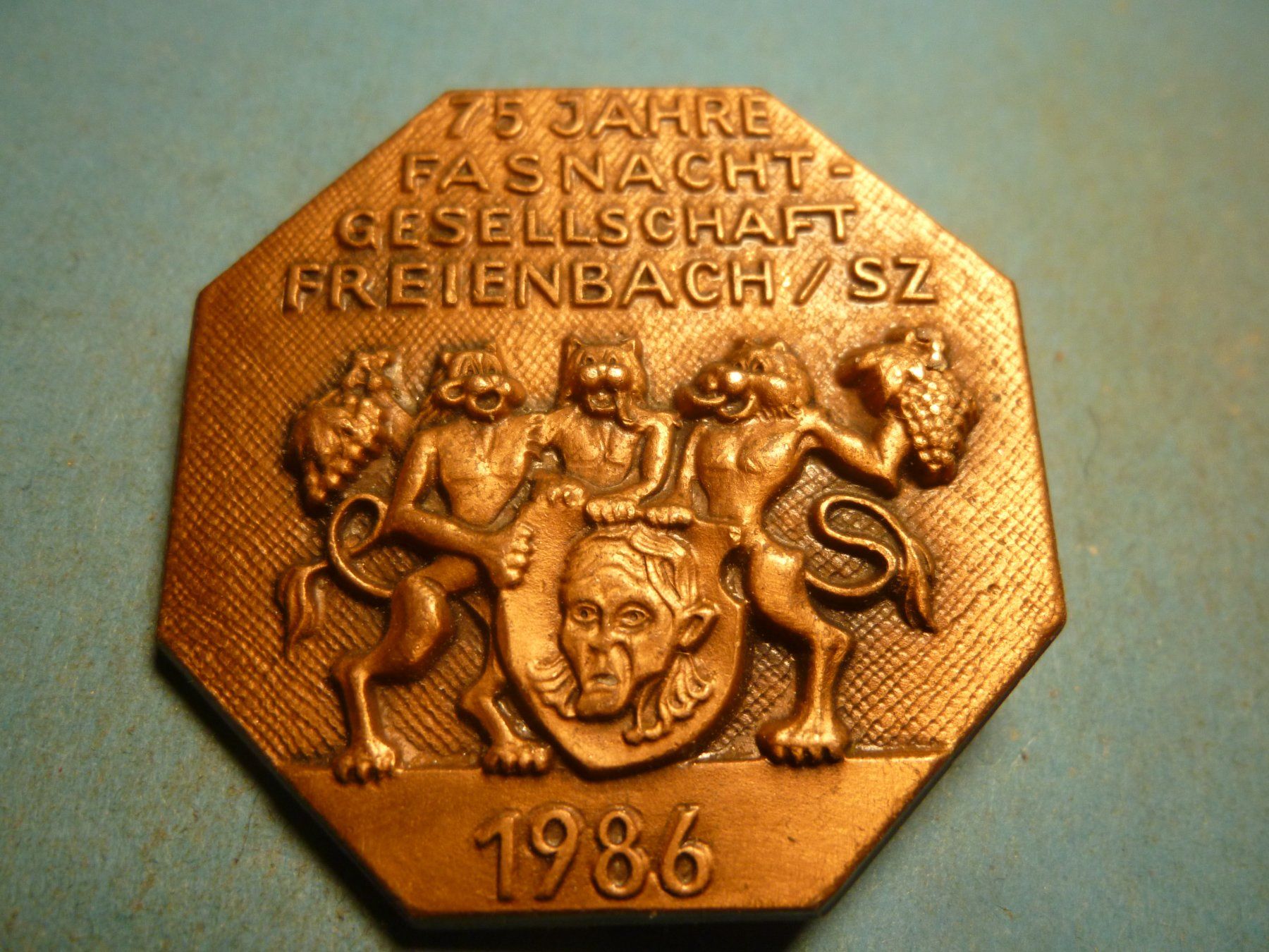 Plaketten & Abzeichen: FREIENBACH (SZ) 1986 BRONZE – Gebraucht aus Ried (Muotathal) von Mandarin02