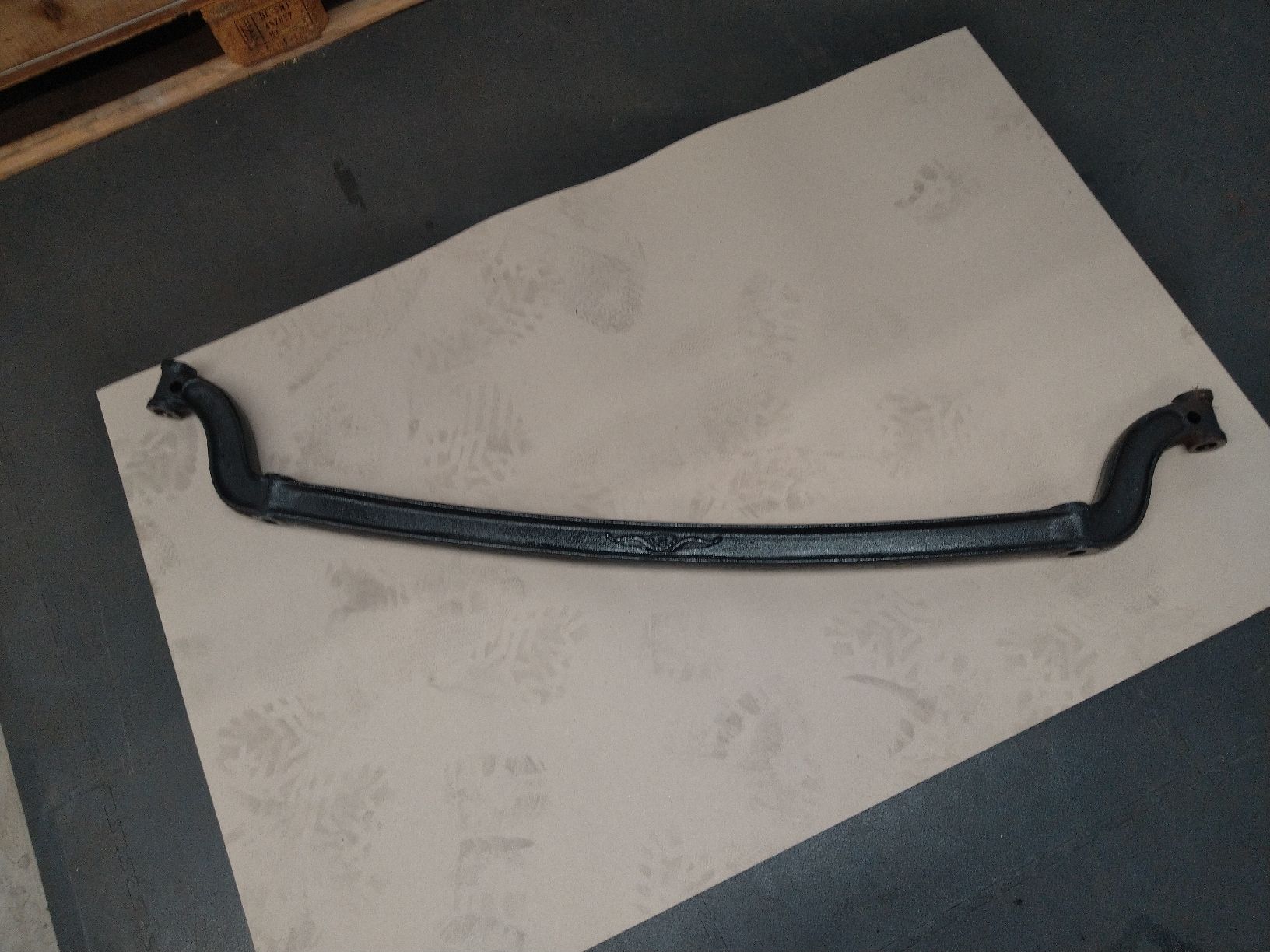 Ford Tutti pezzi di ricambio auto: Hot Rod dropped Front Axle – Usato da Steinen venduto da Blackcadillac
