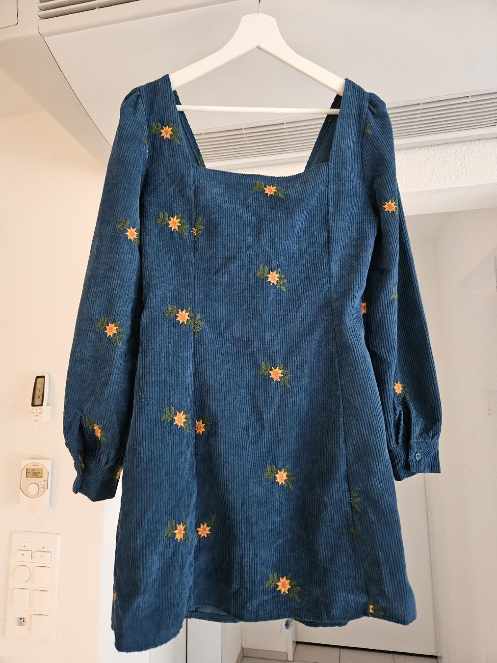 Robes: Kleid mit blumenmuster – Neuf (Voir description) à Bülach par Recherchieren 4