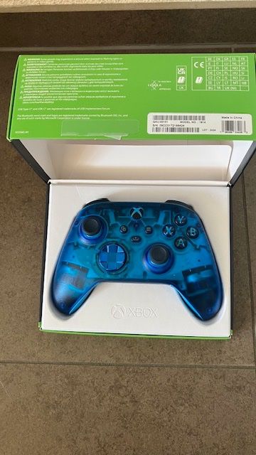 Microsoft Controller: Microsoft Xbox Wireless Controller - Sky Cipher – Nuovo (secondo la descrizione) da Altstätten SG venduto da gina6378 1