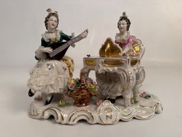 Grosse Porzellan Figurengruppe / Musikszene im Dresden-Stil