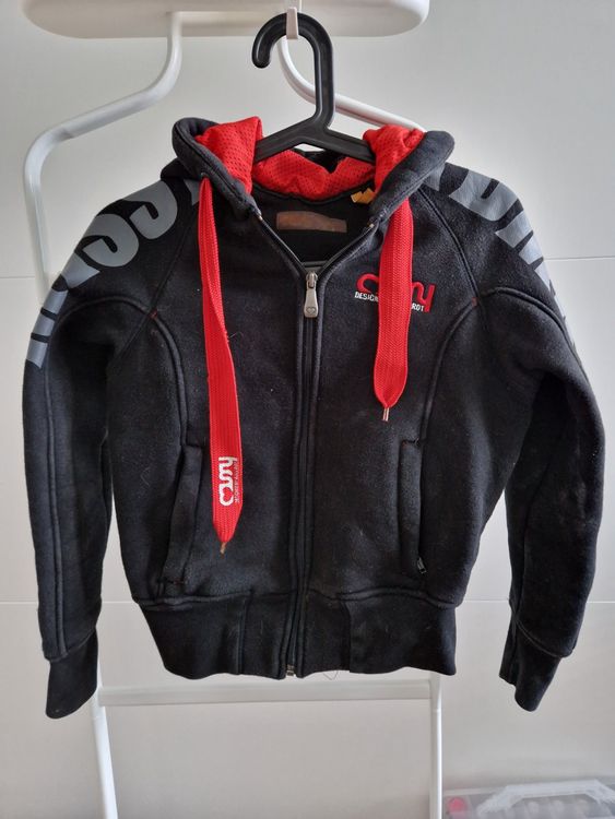 Sweatjacke Bullrot (Gebraucht) in Vallon für CHF 10 – mit Lieferung auf ...