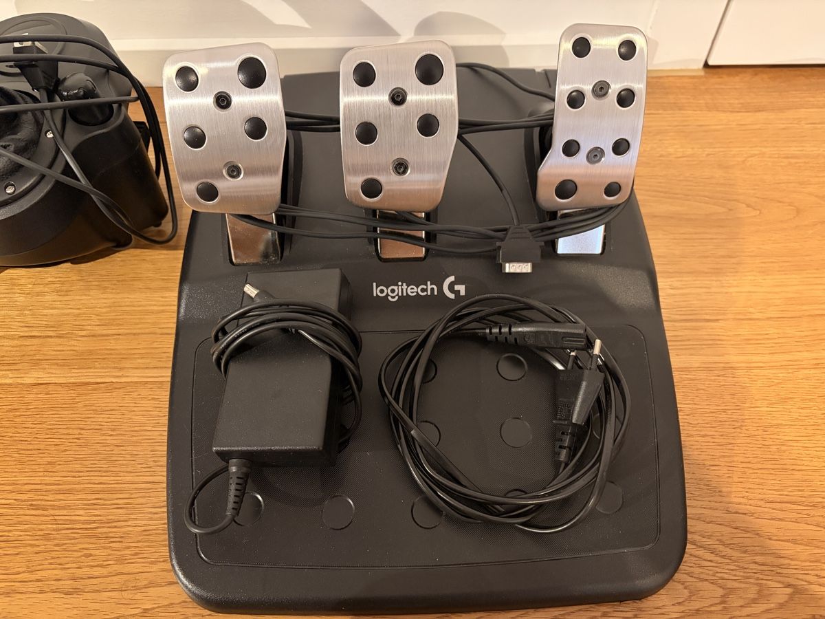 Steuerung: Logitech G29 Racing Wheel + Pedals & Shifter – Neu (gemäss Beschreibung) aus Walchwil von K_K 1