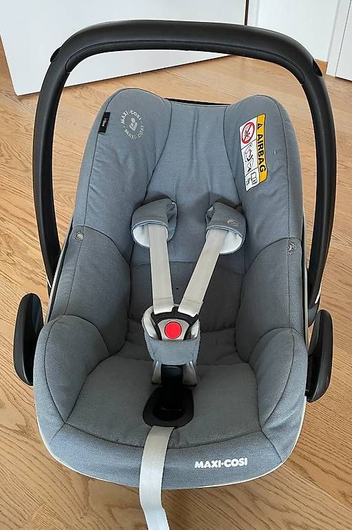 Maxi-Cosi Auto-Kindersitze: Maxi-Cosi Pebble Pro i-Size Babyschale mit oder ohne Station – Gebraucht aus Affoltern am Albis von krigedikrass 1