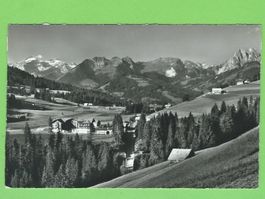 Saanenmöser mit Sporthotel