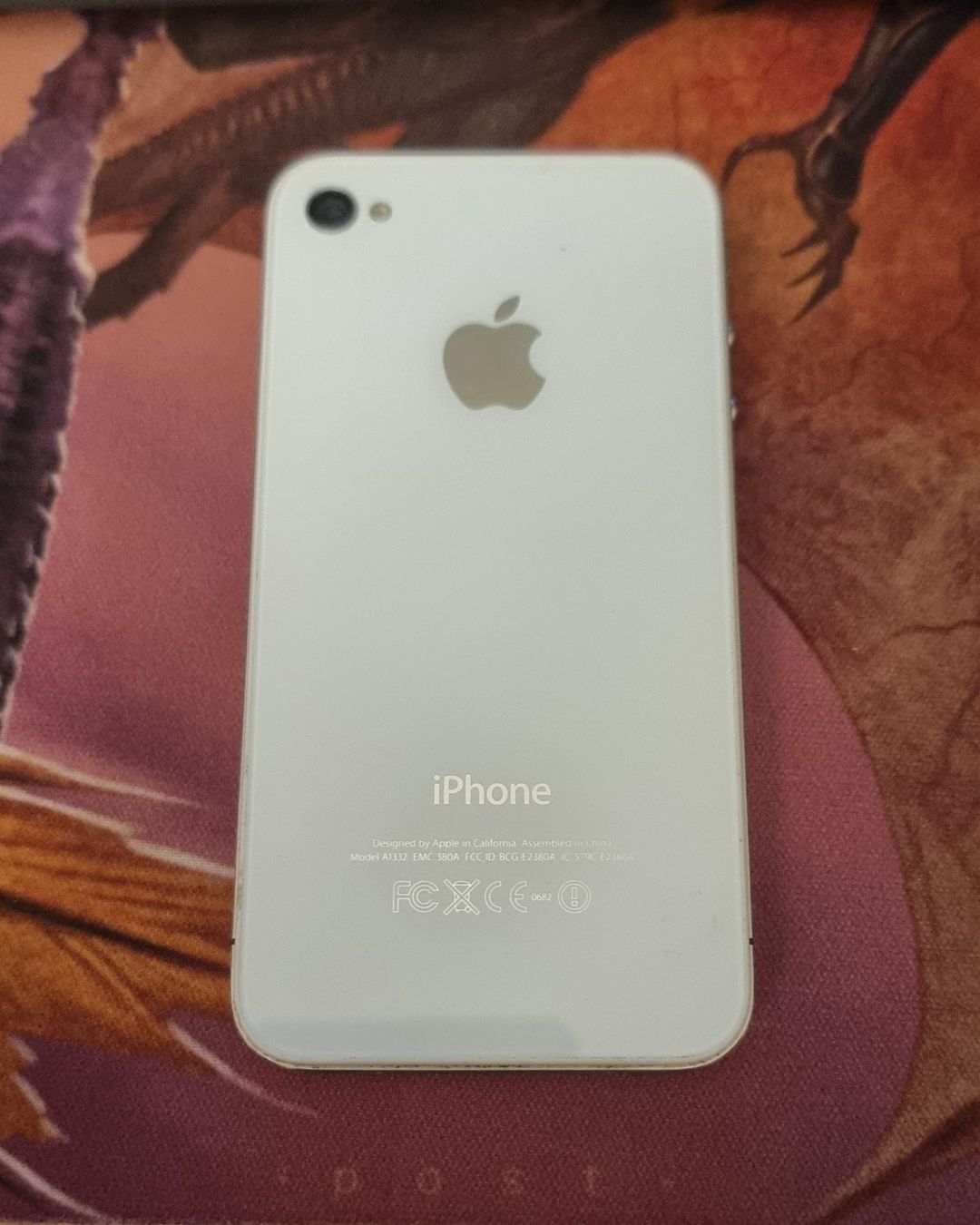Apple Handys / Smartphones: iPhone 4 - ?GB - weiss - Model A1332 – Gebraucht aus Regensberg von youngt92 1