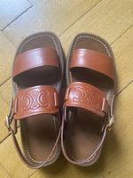 CELINE Clea Triomphe Sandalen Leder Cognac/Braun Gr. 38 – Or