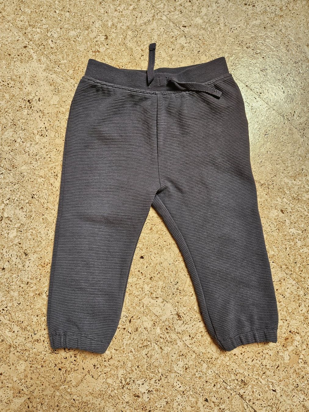 Primark Pantaloni: Hose Gr. 86 – Usato da Worb venduto da jun_fj8w