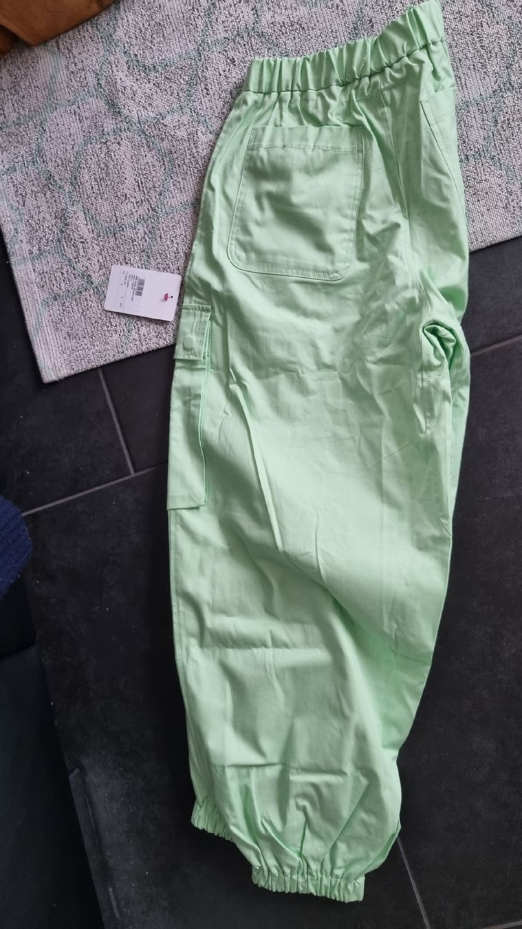 Maison Margiela Pantaloni: Ballonhose lime hellgrün 164 MM6  – Nuovo e nell'imballaggio originale da Bad Zurzach venduto da Mfritzli 4