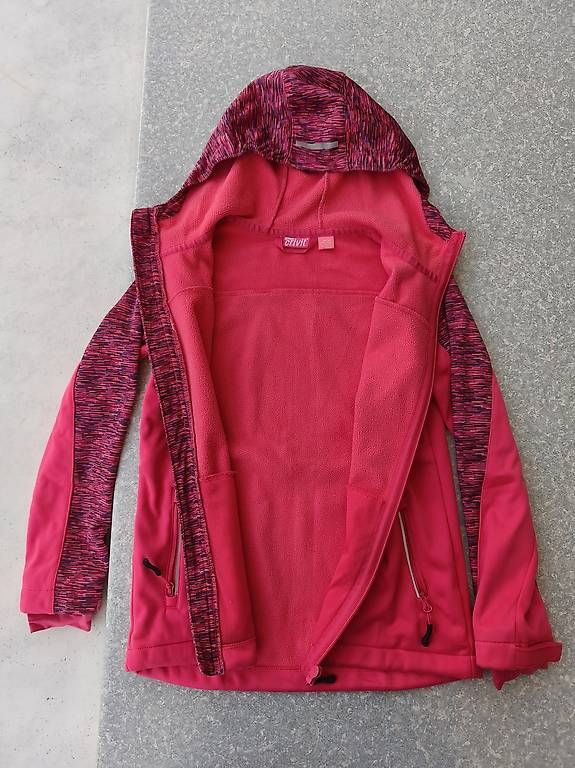 Giacche & Cappotti: Softshelljacke in Grösse 134 / 140 – Usato da Eschlikon TG venduto da schwellbi 1