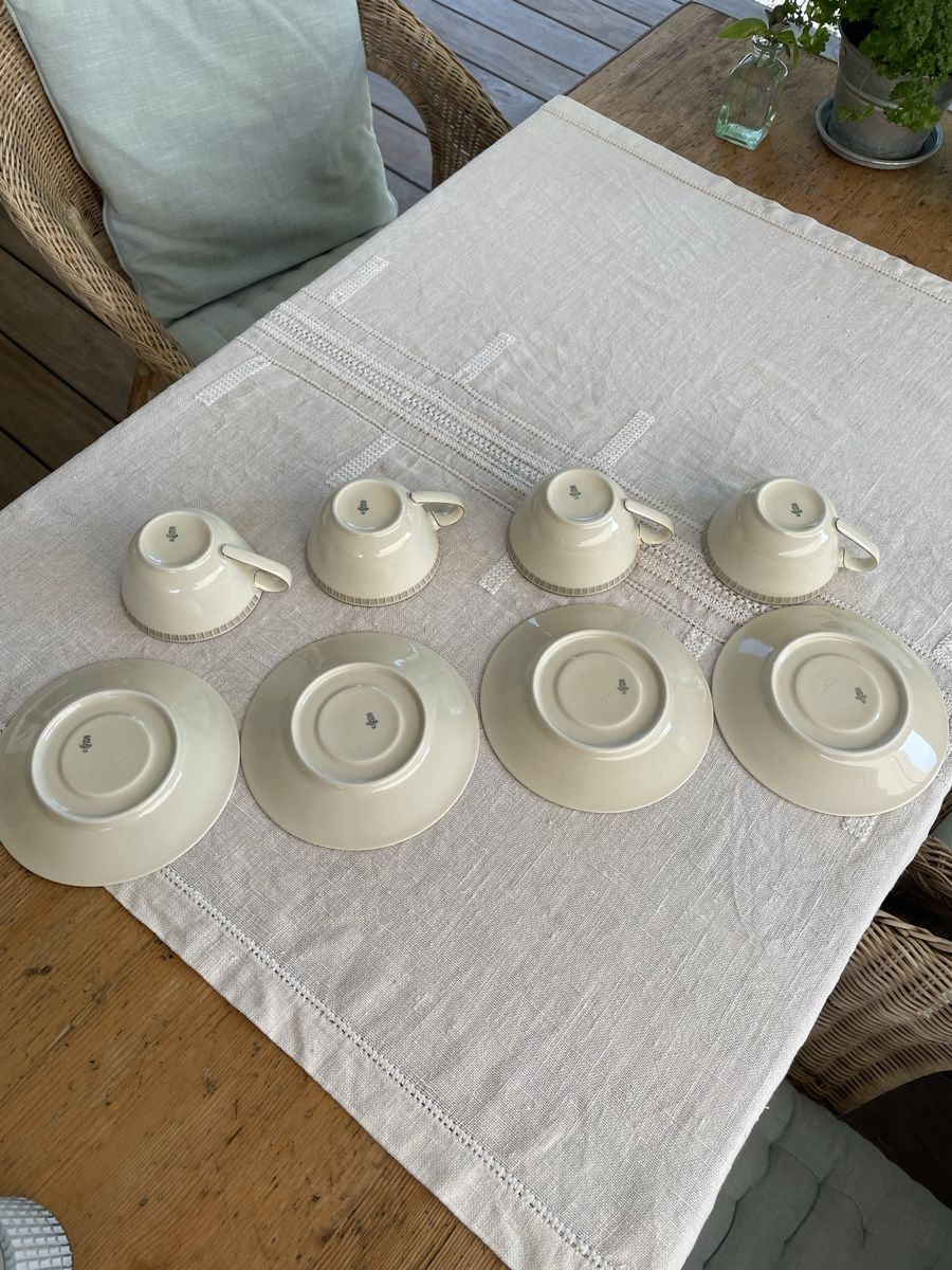 Set di piatti: Langenthal Tassen mit Untertassen 58/59 – Usato da Bischofszell venduto da krass13 2