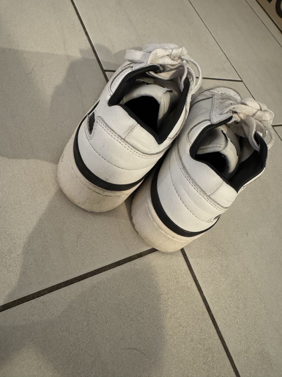 Adidas Herrenschuhe: Adidas sneakers 36.5 – Gebraucht aus Stetten AG von Dekis-Tradingcards 2