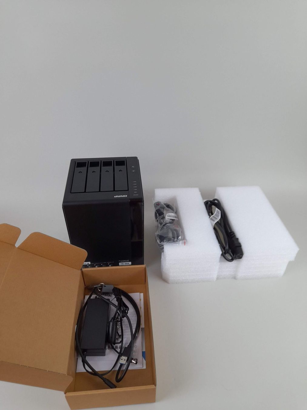 Qnap Disques durs: QNAP TR-004 Expansion Unit – Neuf (Voir description) à Liebefeld par Restwert_Liebefeld 3