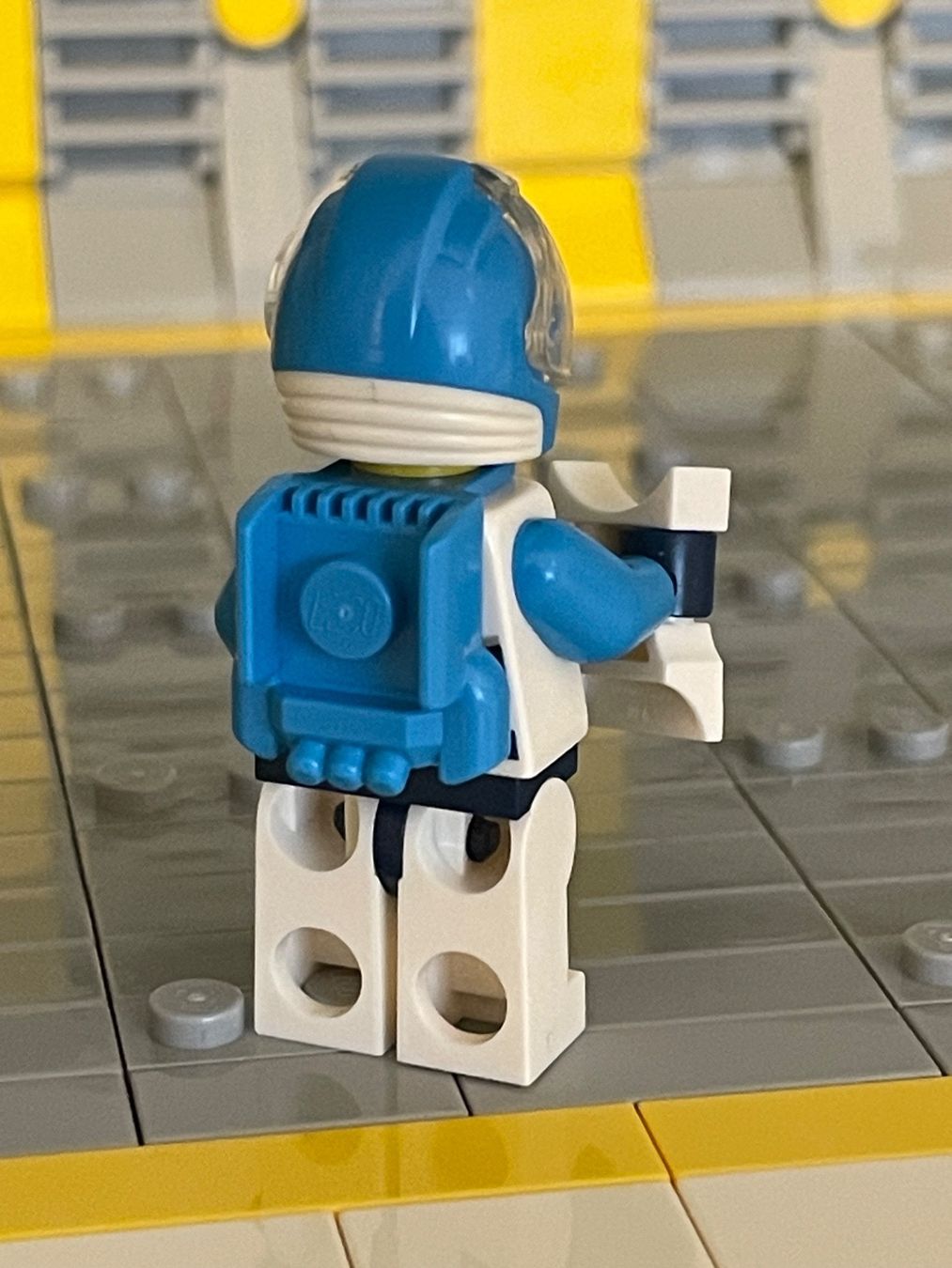 Lego Kit di costruzioni: Lego Space Minifigur blau Neu – Nuovo (secondo la descrizione) da Lengnau AG venduto da Chefe43 1