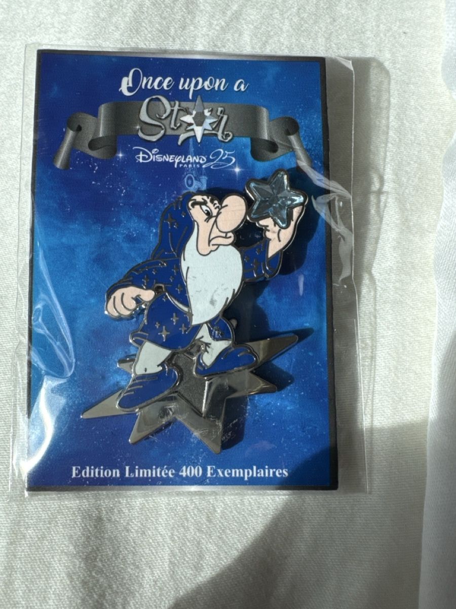 Disney Placchette & Badge: Disney pin limited – Nuovo (secondo la descrizione) da Zürich venduto da funkelnderstern