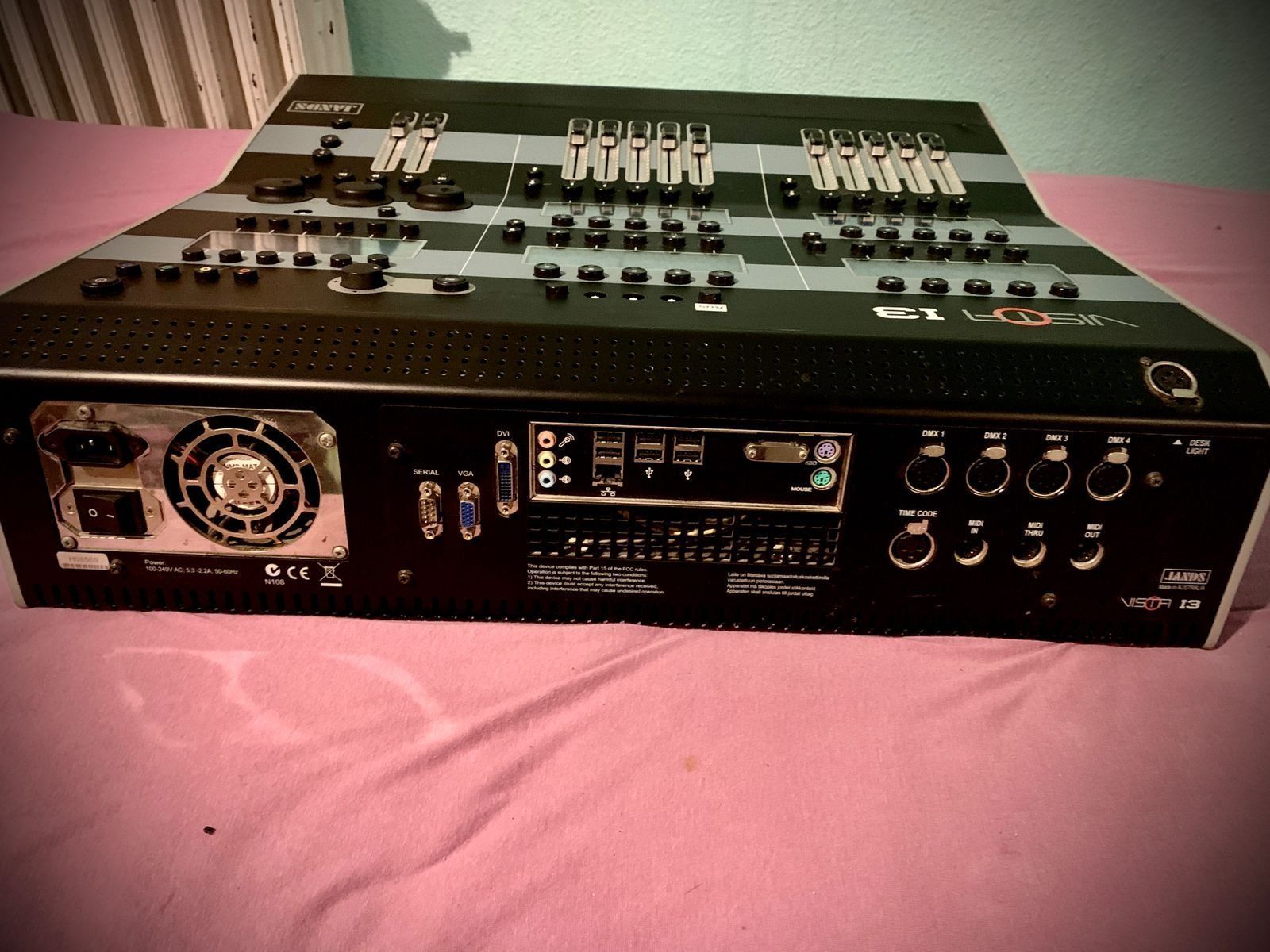 Console di mixaggio: Jands Vista I3 Lighting – Usato da Zürich venduto da Ximena01 1