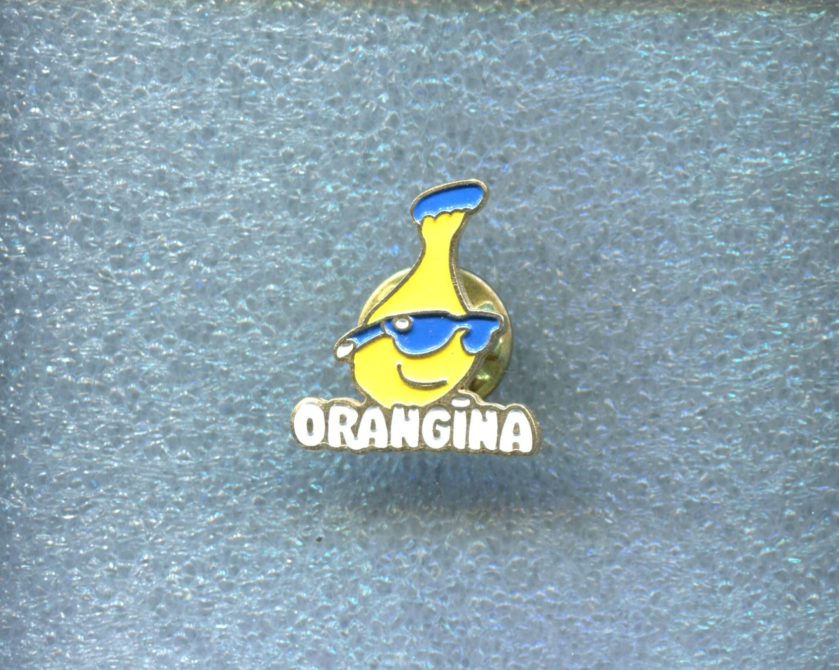 Placchette & Badge: ORANGINA – Usato da Winterthur venduto da Sammleroase
