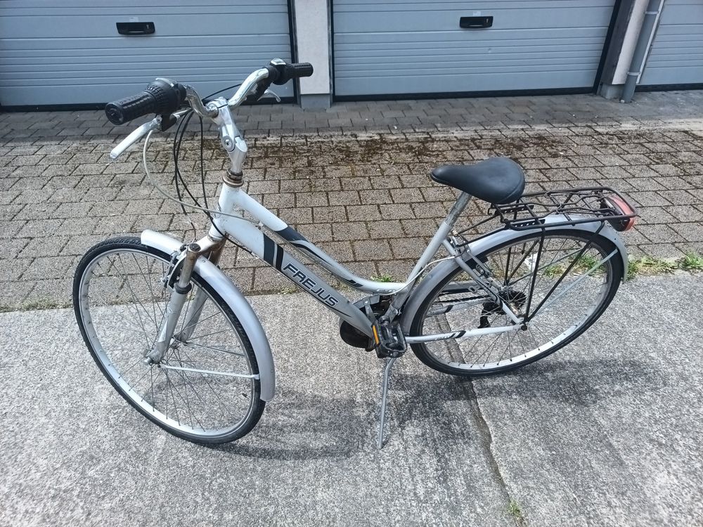 fahrradhelm gurt Bicycle-Helm Nouvelle Collection 23H Größe:EU 36 | XS Telefunken Multitalent RC667 Trekking