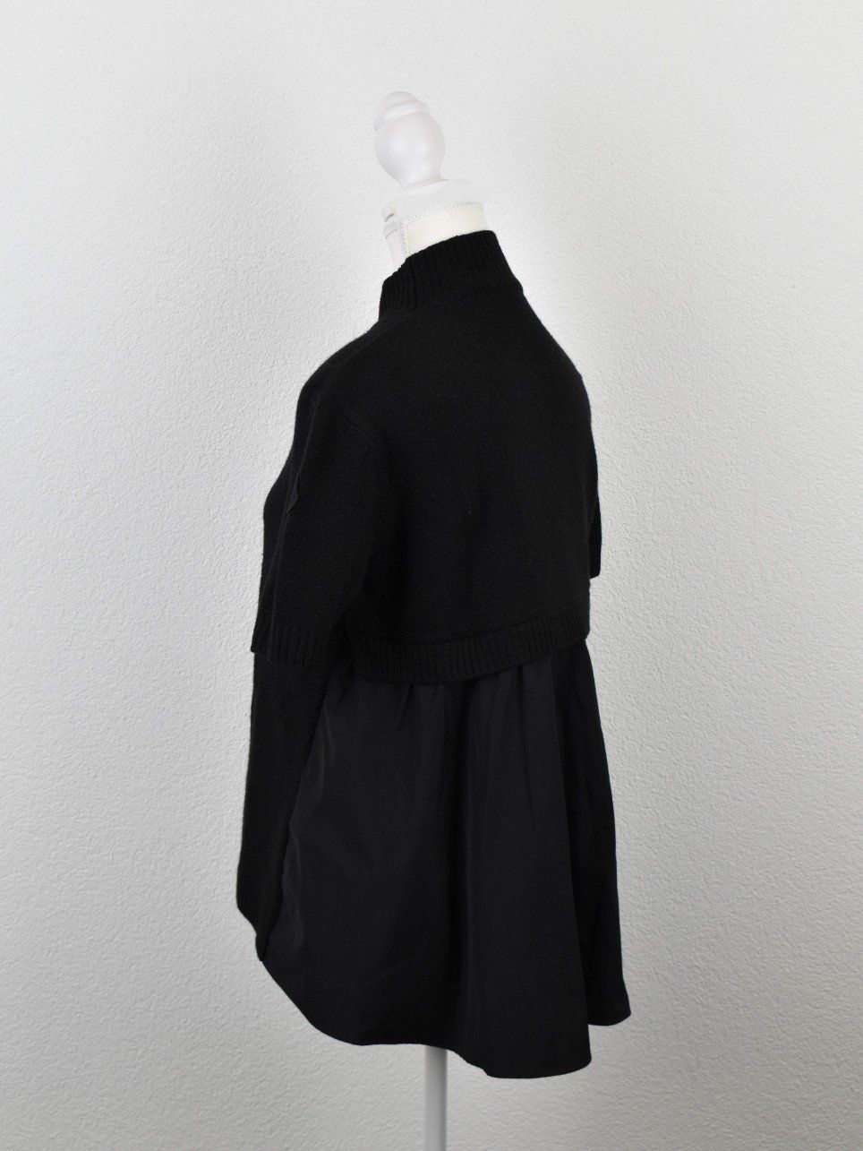 Moncler Maglioni & Felpe: Moncler Girocollo Tricot Kurzarm Pullover, Gr.XS/S – Usato da Nürensdorf venduto da 2ND_STORY 3