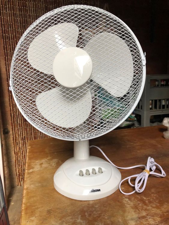 Tristar Ventilatore Da Tavolo VE-5930 – 40 W, Diametro 30,5 Cm, 3 Velocità, Oscillazione 80°, Silenzioso E Compatto