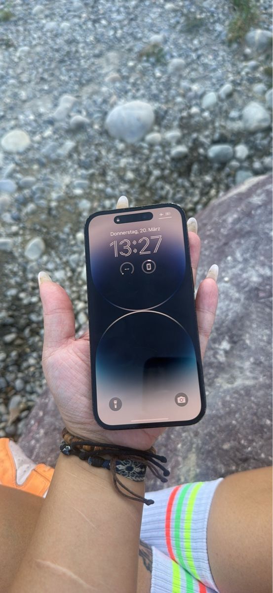 Apple Handys / Smartphones: iPhone 14 Pro Max 256GB Space Black neuwertig – Gebraucht aus Zürich von van_wd5d