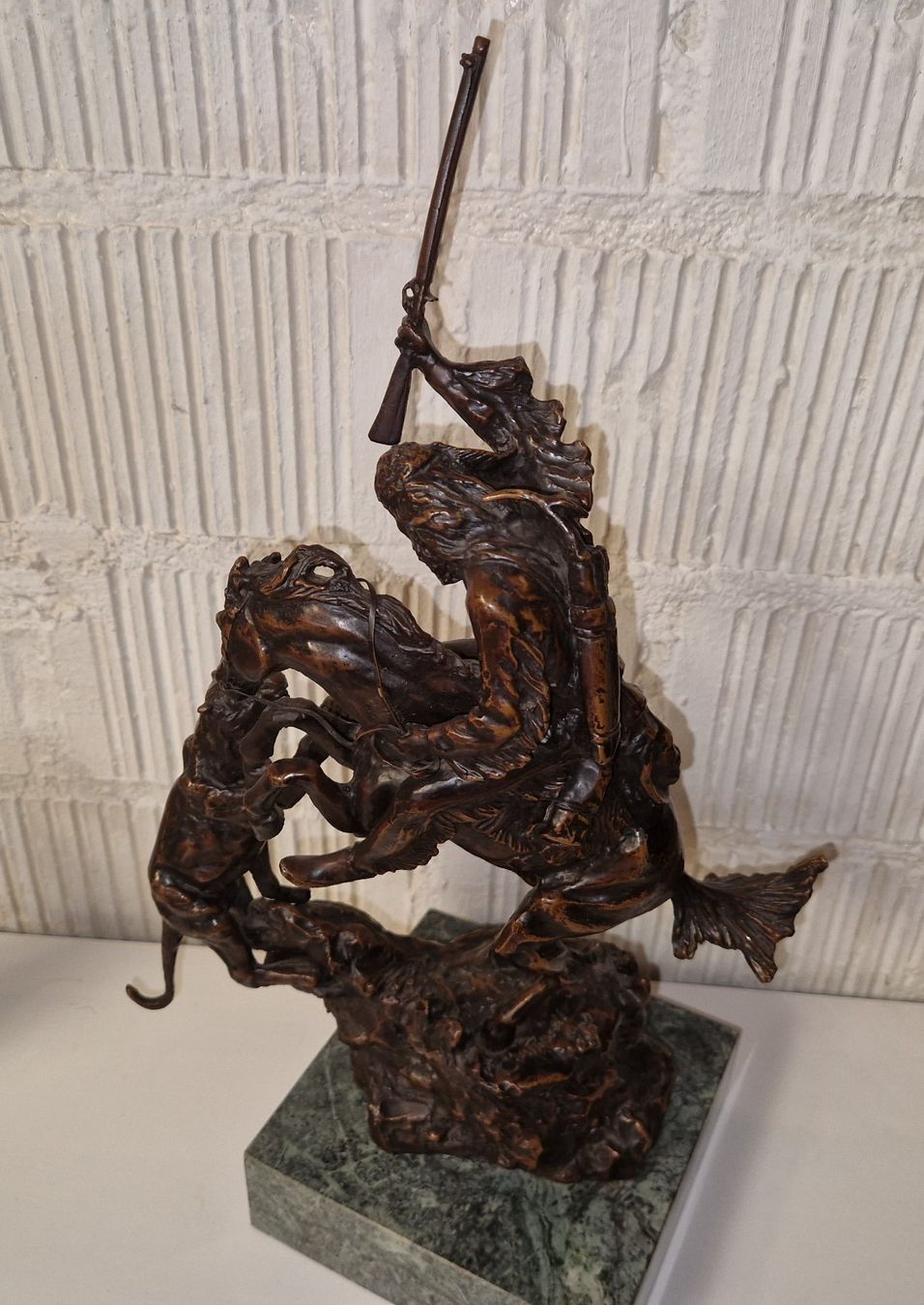Sculptures & Statues: Trapper mit Puma Figur – D'occasion à Seedorf BE par Stibutz 3