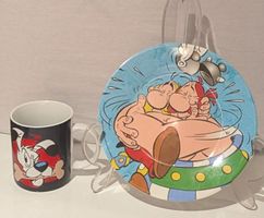 Astérix und Obelix Plastik Teller aus dem Jahr 2008 & Tasse