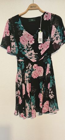 Guess Kleid Damen Sommerkleid schwarz Blumen Gr. S neu