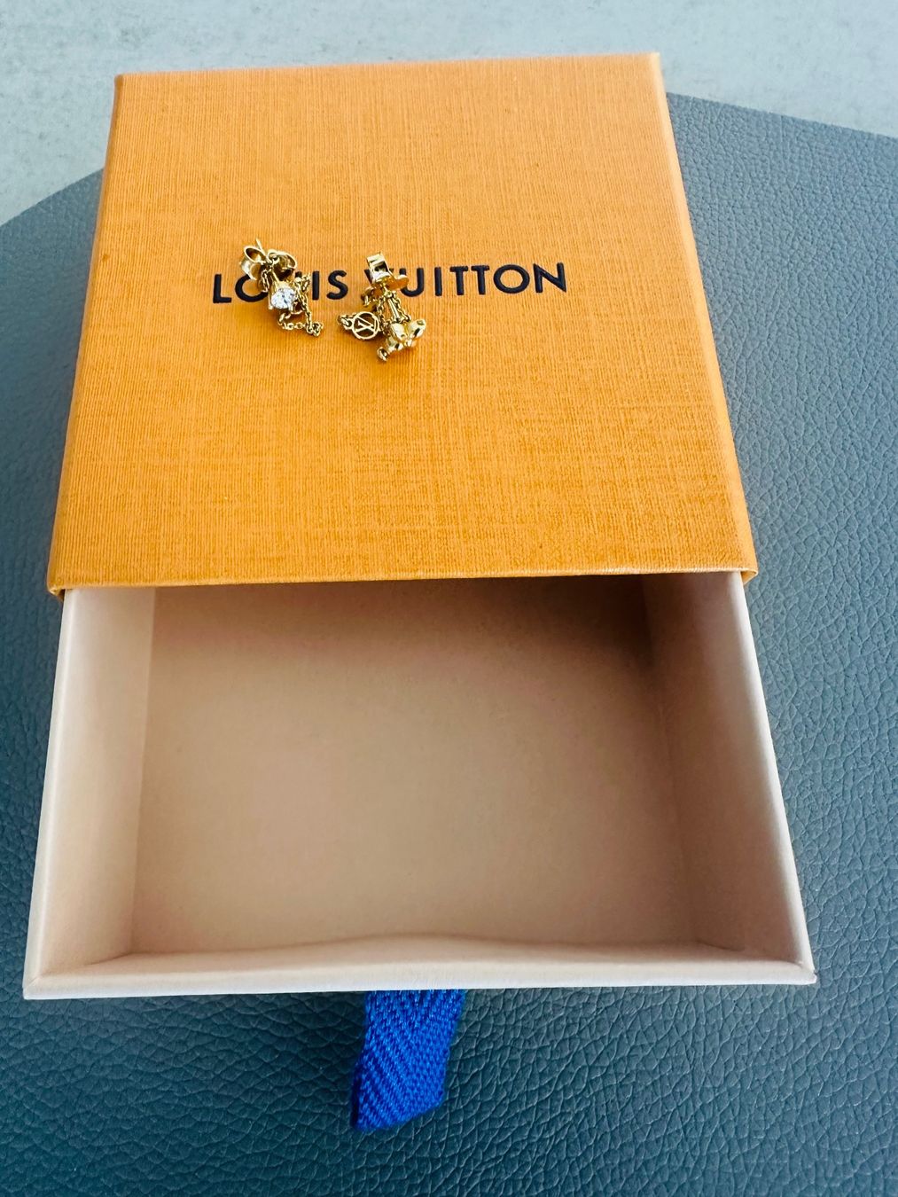 Louis Vuitton Boucles d'oreille: Louis Vuitton – D'occasion à Le bry par Jasminka2015 5