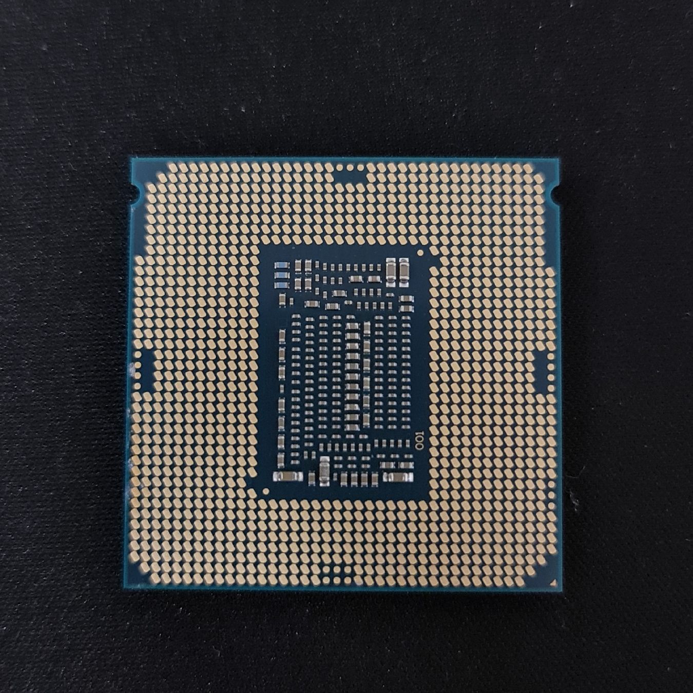 Intel Composants électroniques: Intel Core i5-8600 CPU Processor 3.10GHz SR3X0 Used – D'occasion à Sullens par mar_kf2m 1