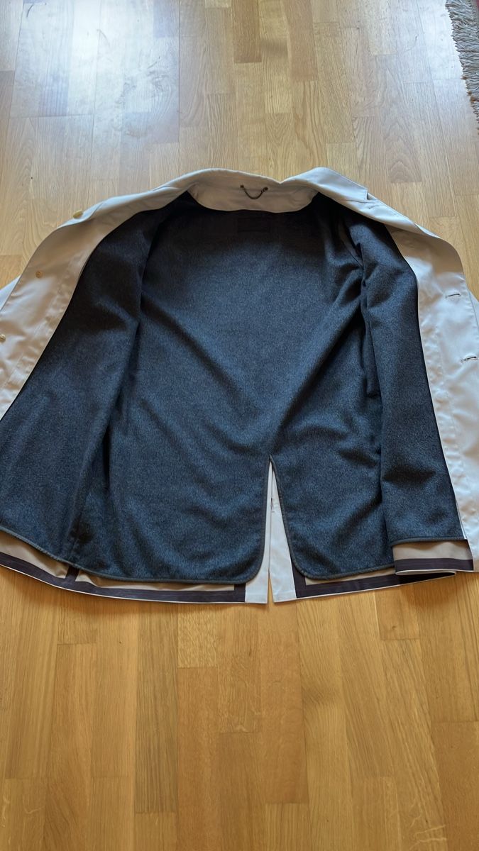 Prada Mäntel: Prada Mantel  – Gebraucht aus Zürich von Wooha 1