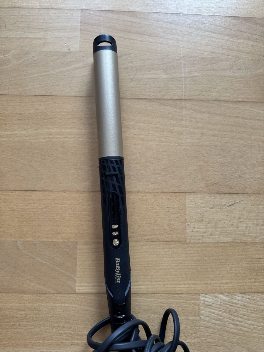 BaByliss Piastre & Arricciacapelli: BaByliss Glätteisen / Lockenstab – Nuovo (secondo la descrizione) da Marbach SG venduto da Noelia.La