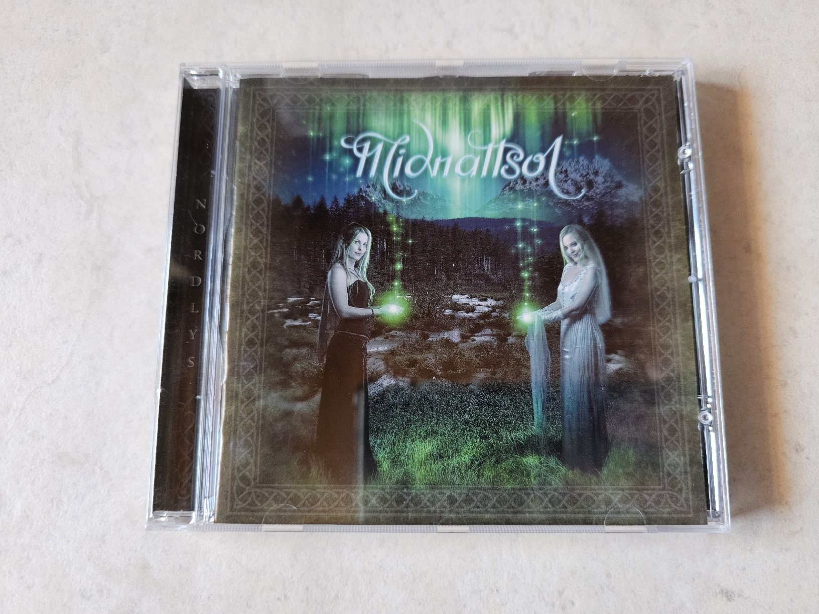 CD: Midnattsol  -  Nordlys – Usato da Schneisingen venduto da backstore24