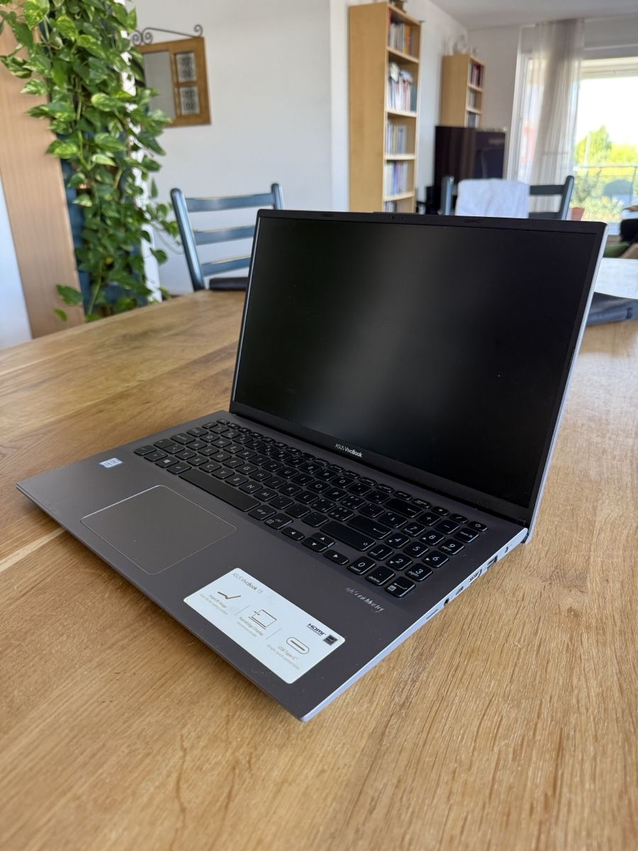 Asus Notebook: ASUS VivoBook 15 Laptop Grey – Usato da Uttwil venduto da davinio11