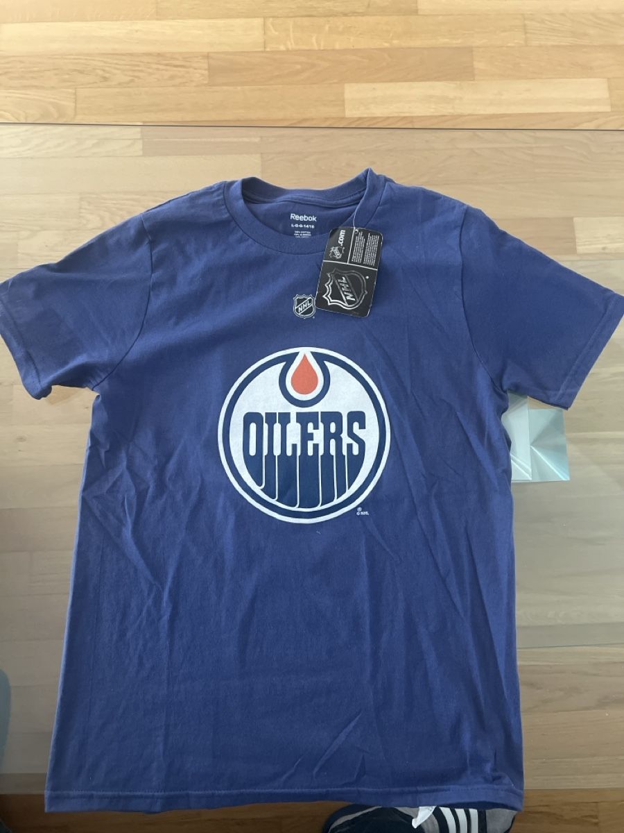 NHL T-shirts: McDavid Shirt – Neuf avec emballage d'origine à Huttwil par Karly24