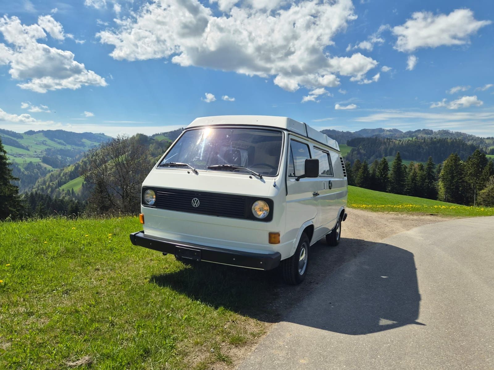 VW Véhicules de camping: VW T3 Bus mit original Campingausbau – D'occasion à Doppleschwand par job_j6c6
