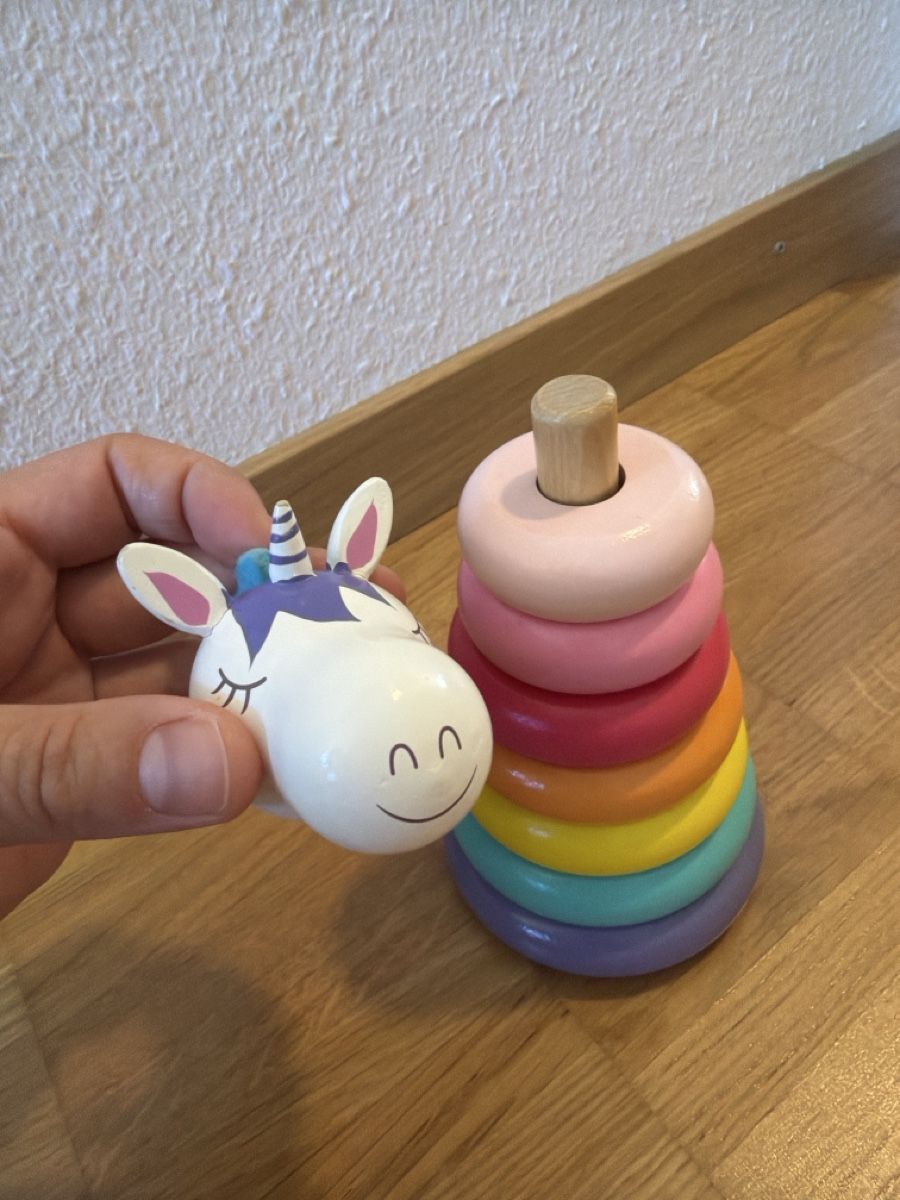 Spielzeuge: Holzspielzeug Stapelturm Einhorn – Gebraucht aus Wittenbach von laramarighetto 2